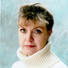 Комарова Галина
